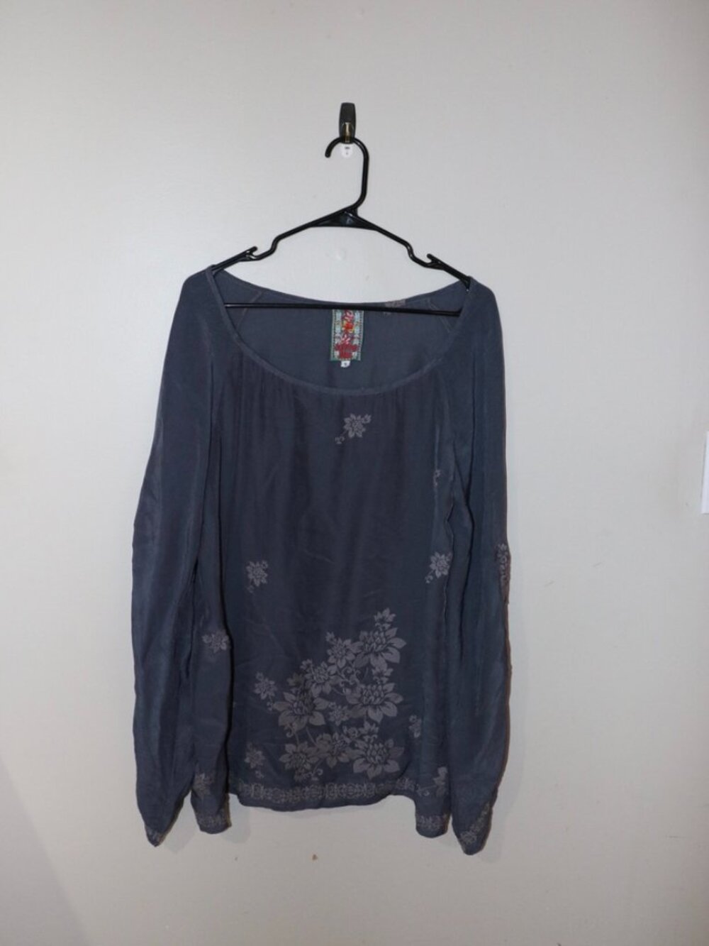 Johnny Was Blue Long Sleeve Fay Raglan Embroidered Floral Top Women’s Size Small